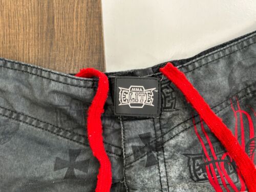 MMA Elite Mens Size M Gray Smoke Skull Iron Cross Pattern Shorts Drawstring - Picture 3 of 10