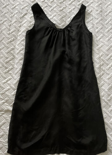 Trina Turk Size 6 Little Black Dress cocktail Clas