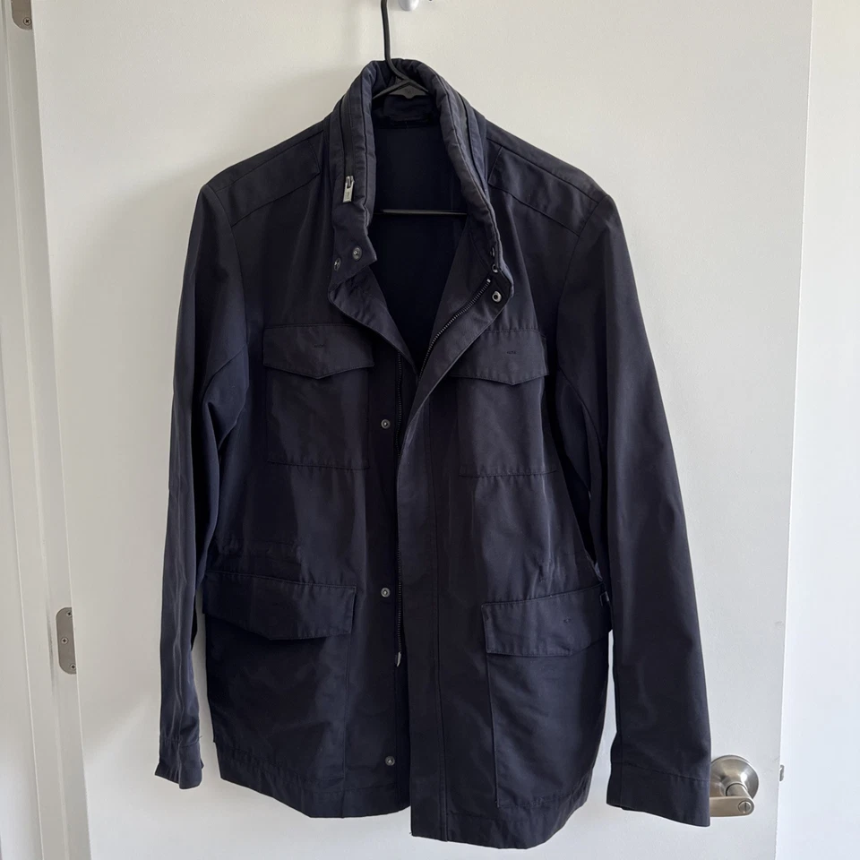 ARMANI COLLEZIONI MEN'S NAVY BLUE WATER REPELLENT RAIN COAT  WINDBREAKER SIZE 50 - Image 2 of 4