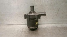 Pompe à eau Infiniti Q70