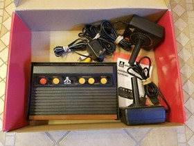 Atari Flashback 2 Classic Game Console with 40 Built-in Games AR26944 Orig. Box