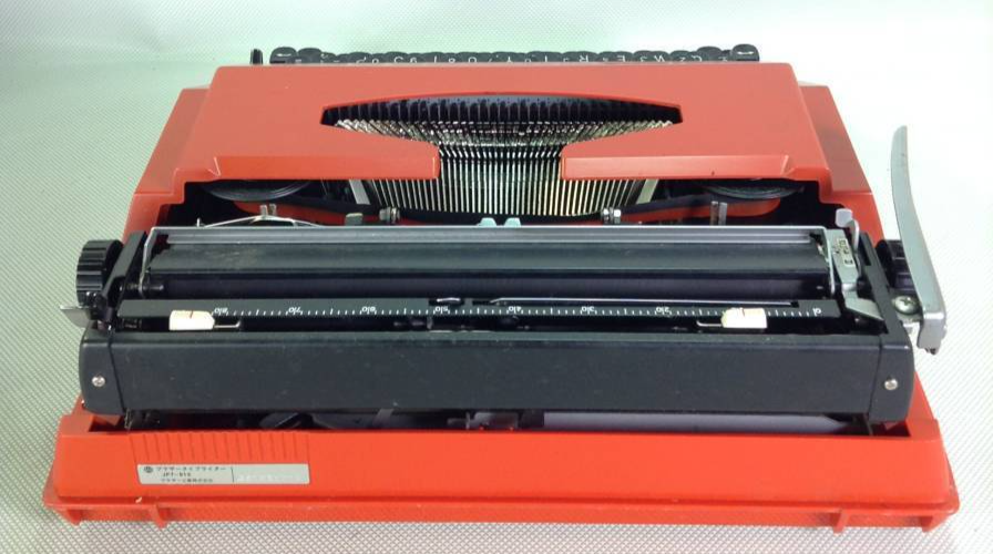 Brother Typewriter YOUNG ELITE 513 JP7-513 Red Vintage Retro