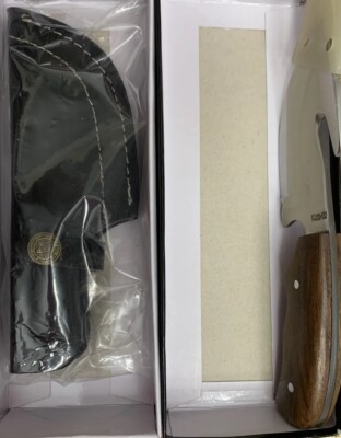 Winchester 5 inch Gut Hook Fixed Blade Hunting Knife - 1783 for