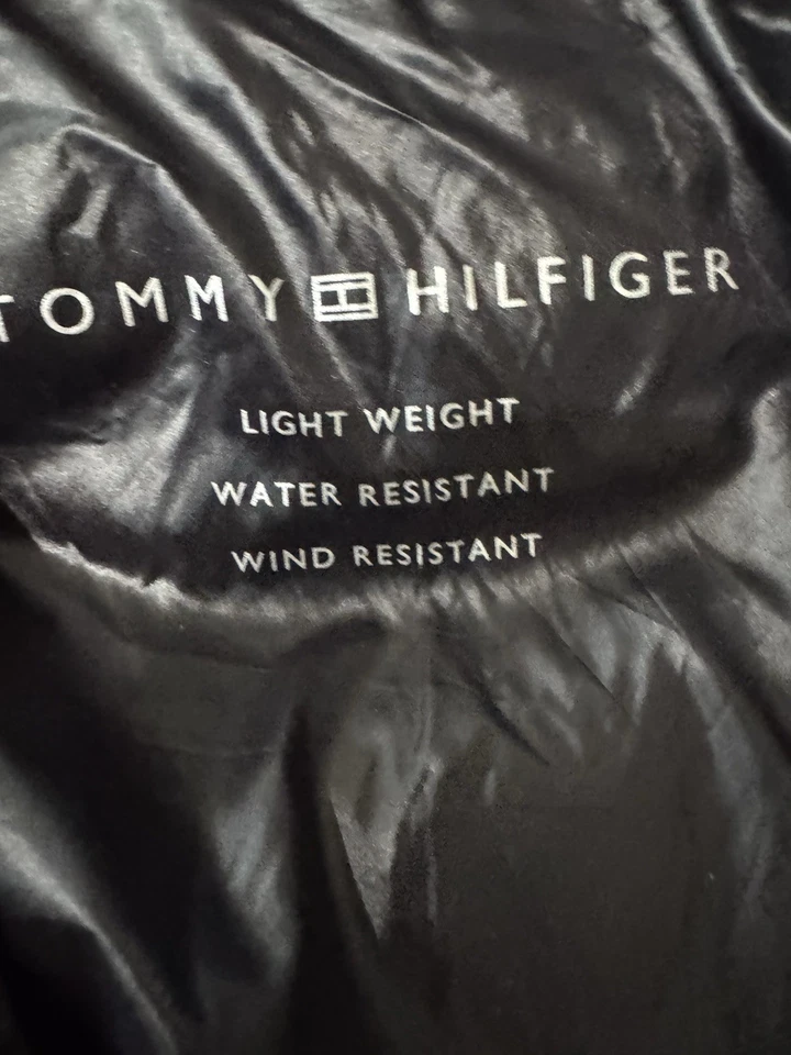 Tommy Hilfiger New Ultra Loft Puffer Jacket Size M Glossy Black Mixed Media - Image 4 of 4