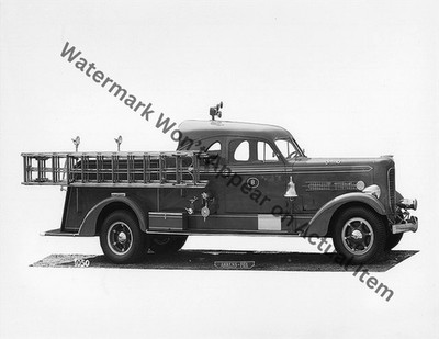 Ahrens-Fox 1939 FIRE TRUCK Photograph Print 8.5x11''