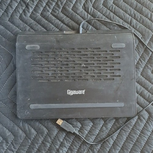 Gigaware USB-Powered Laptop Cooling Pad 1 Fan Anti-Slip 14-15in Black