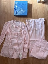 Vintage Pajamas Women  s Size Large 2 Piece Pants Set By Dixie Belle 1960  s NEW