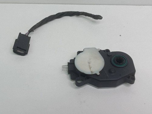 Radiator active air flap actuator