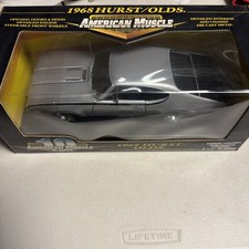 American Muscle 1:18 die cast 1968 Hurst Oldsmobile 1 Of 9996
