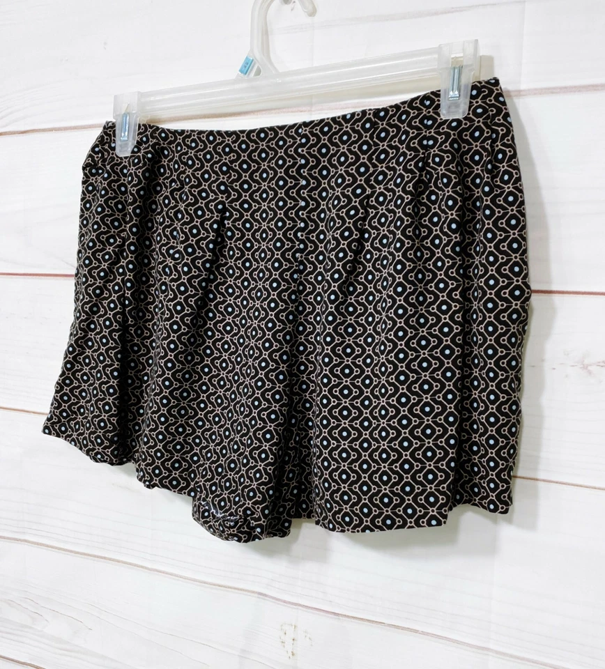 Shorts feminino Forever 21 com cinto tamanho L multicolorido geométrico cintura alta zíper nas costas - Imagem 3 de 4