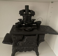 Vintage Cast Iron Miniature Wood Stove Lot Crescent Salesman Sample