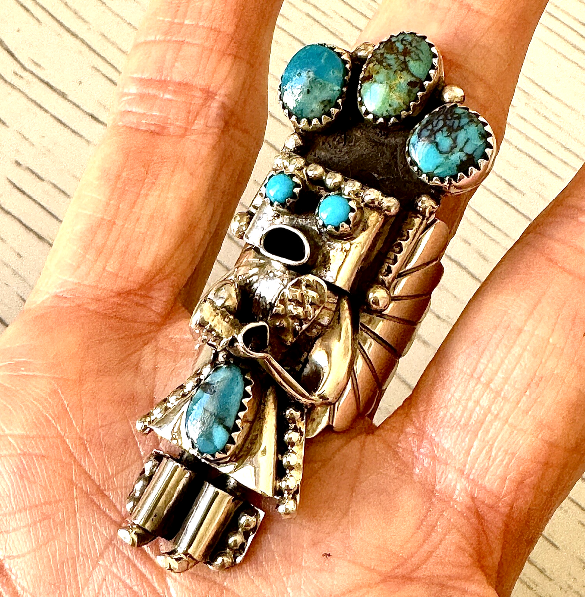 ヴィンテージ「Doris Small Canyon」カチーナ ターコイズ リング ヴィンテージ「Doris Small Canyon」カチーナ ターコイズ リング
