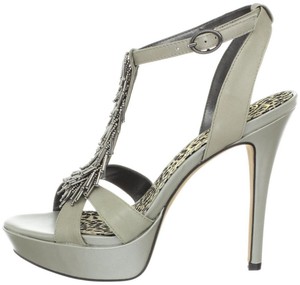 Zapatos Para Mujer Sandalias de Jessica Simpson BENNIES Plataforma Tacones  Correa T gris en la nube | eBay
