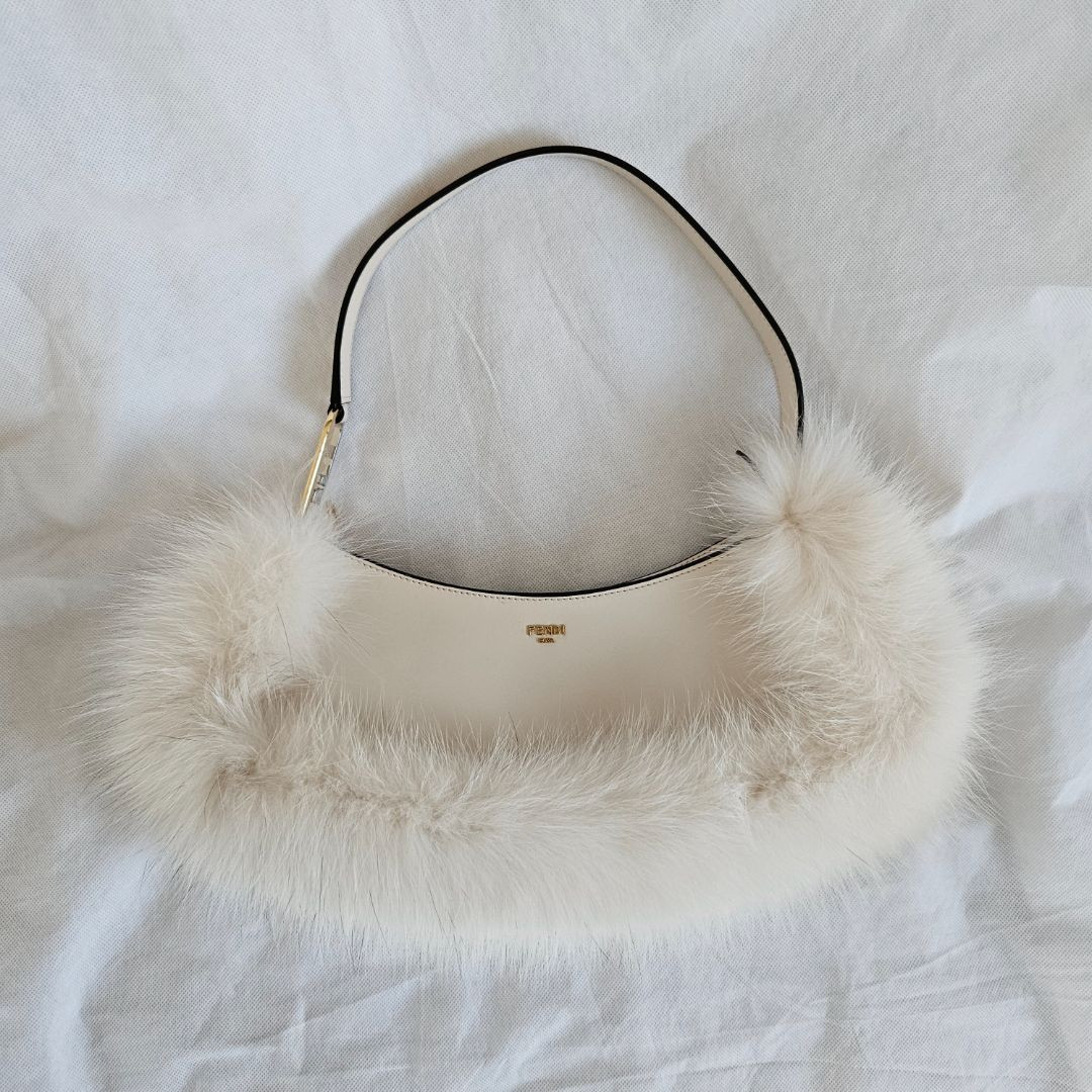 Fendi O'Lock Swing Fox Fur Lined Shoulder Bag | eBay Fendi O'Lock Swing Fox Fur Lined Shoulder Bag | eBay