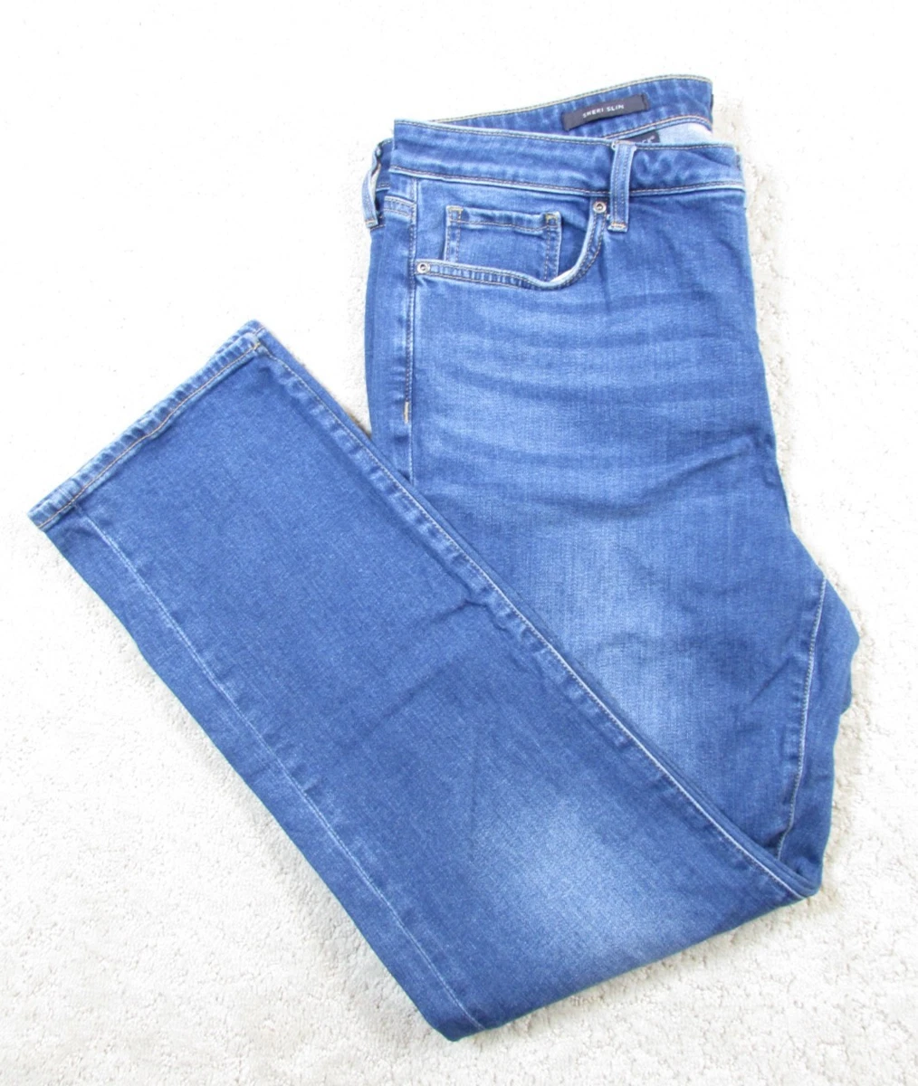 DESIGN Maternity – Capri-Leggings in Schwarz mit Überbauchbund