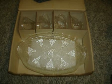 Vintage Anchor Hocking Vintage Snack Set - 4 Cups, 4 Plates - Excellent 