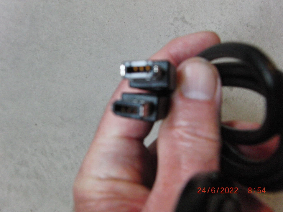 Hewlett Packard HP IEEE-1394 Kabel, Q2099-61600, 6-pin zu 6-pin - Bild 2 von 3