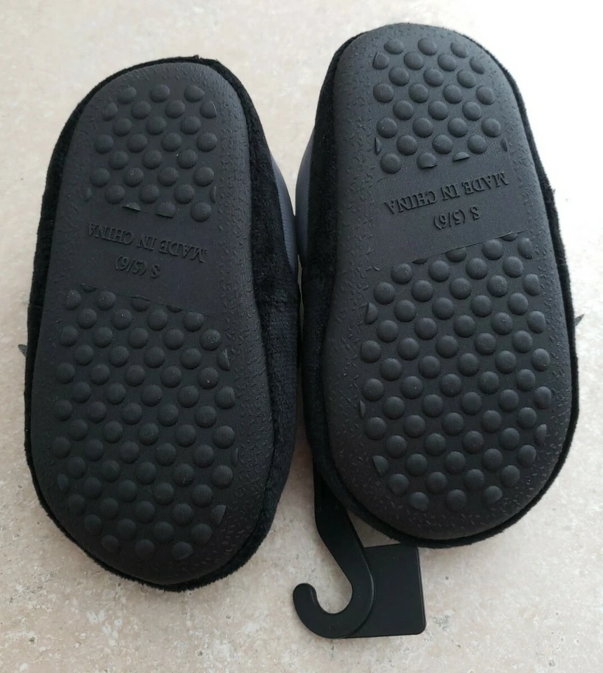 BATMAN Slippers Boys Toddler Wing Slipper with Rubber Soles Size 5-6 - Image 3 of 3