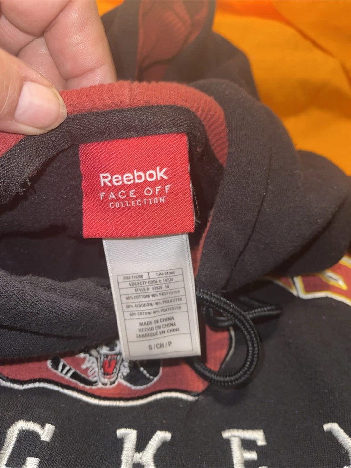 Chicago Wolves 曲棍球连帽衫 S 码黑色套衫长袖运动衫 — 第 4/4 张图片