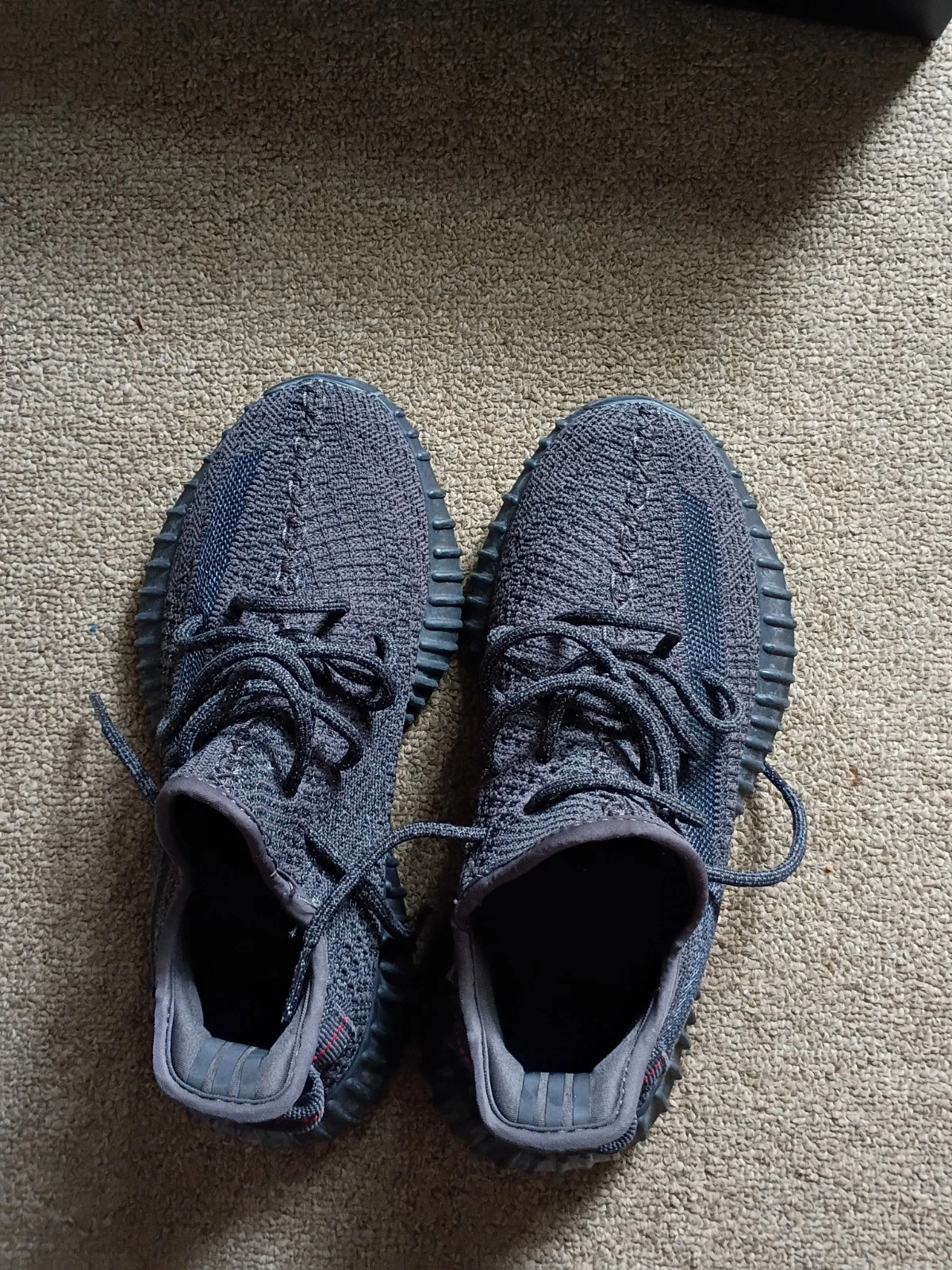 Taglia 5.5 Adidas Yeezy Boost 350 V2 Low Onyx (senza scatola originale)