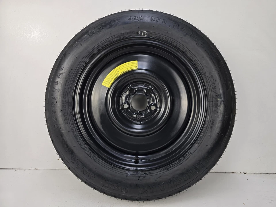 KIT NEUMÁTICO DE REPUESTO 16 CON JACK PARA DONUT SUBARU IMPREZA 2012-2016 Foto 2 de 4