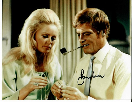 RARE IMAGE! “Live and Let Die" Roger Moore Hand Signed 10X8 Color Photo COA