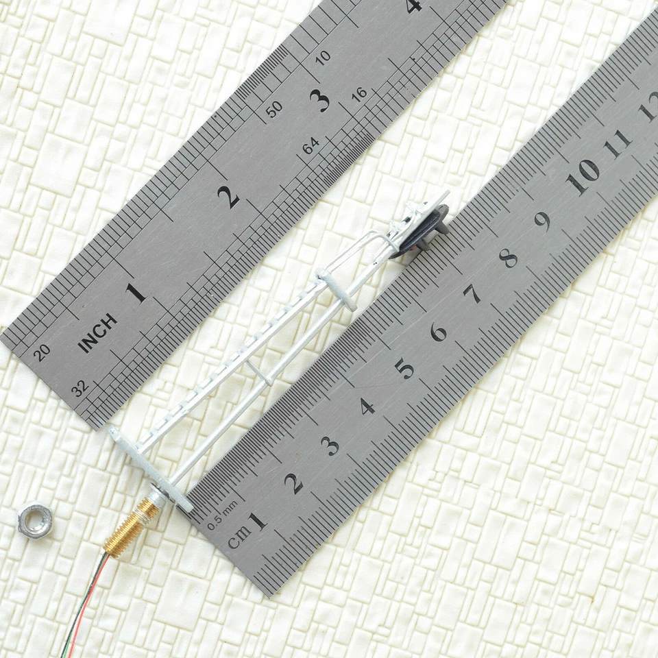 1 x HO / OO scale model railroad block signal 2 aspects LED light silver #S2LH - Image 3 of 4