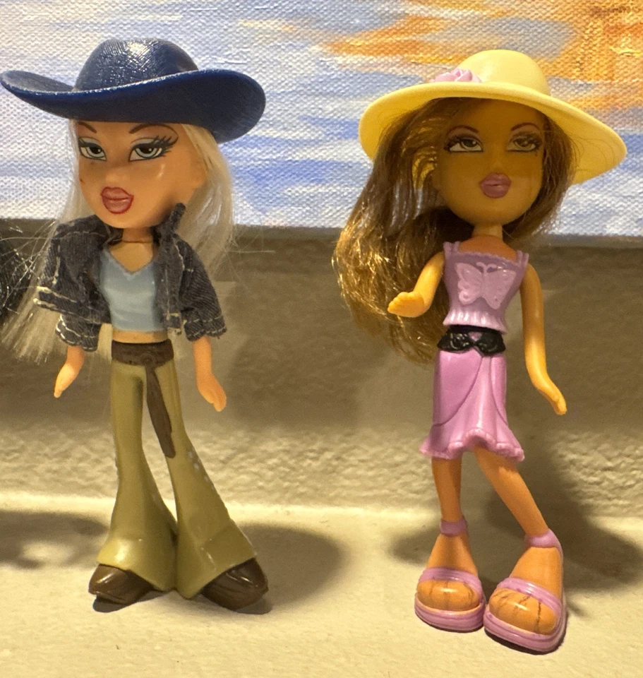 9 Muñecas Bratz Moda McDonald's 5" Happy Meal Mini Juguetes 2003 Foto 2 de 4