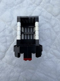 LEGO CASTLE 7092 SKELETONS' PRISON CARRIAGE INCOMPLETE 1 KNIGHT 1 WHITE HORSE