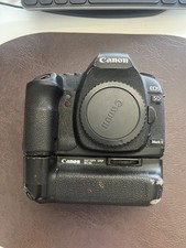 Canon 5D Mark II Full Frame Bundle  Grip  64GB Storage  2 Batteries