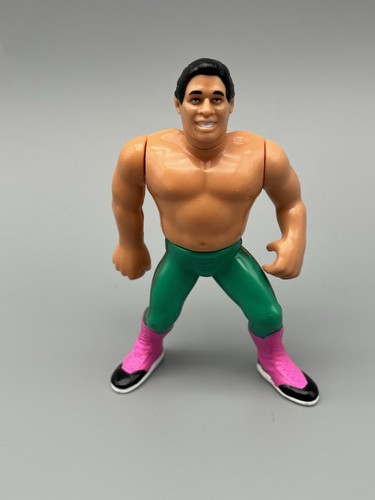 Hasbro WWF El Matador Tito Santana Series 6 Action...
