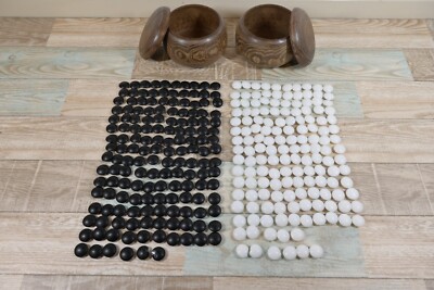 IGO Go stones white 151 and black 159 Wooden case set from Japan Vintage 10mm