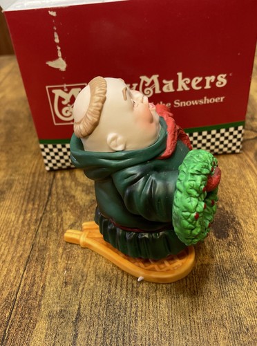 Department 56 Mary makers Sigmund the snowshoe - Picture 2 of 5