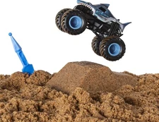 New Spin Master Monster Jam Exclusive MEGALODON Monster Dirt Starter Set