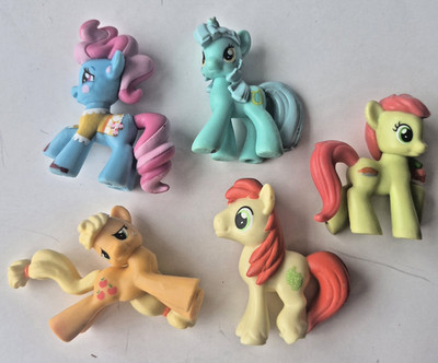 Lot Of 5 My Little Pony Minis Apple Jack Don Neigh Peachy Sweet Dazzle Cake Lyra