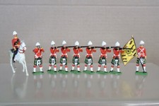 BRITAINS RE PAINTED ZULU WAR GORDON HIGHLANDERS STANDING FIRING with OFFICER oi