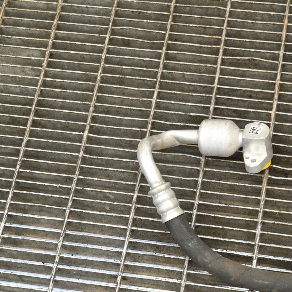 宝马 3 F30 335D 空调软管 9364656 2017 3.0 D 230 千瓦 — 第 2/4 张图片