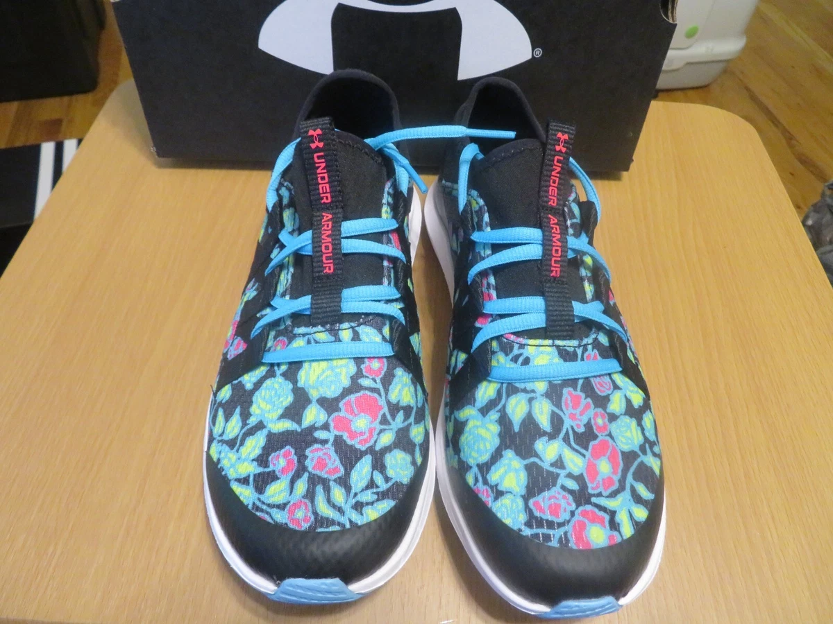 NWT Girls Black Floral Under Armour Infinity 3 Tennis Shoes, 5.5