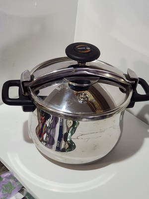 #ad Fagor 8L Stainless Steel Pressure Cooker Pot w Lid Induction Gas Compatible $49.99