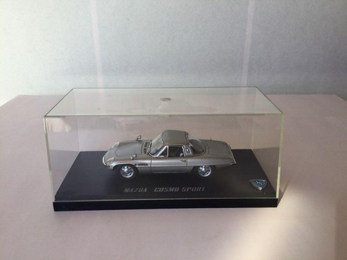 KYOSHO Museum Collection 1/43 Mazda Cosmo Sport (Silver) - Picture 1 of 17