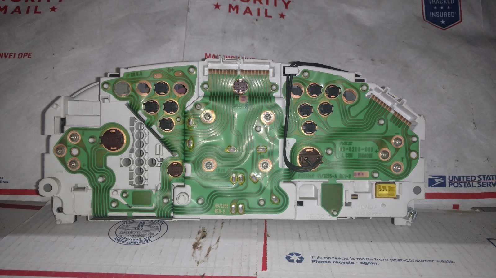 96 97 98 HONDA CIVIC SPEEDOMETER CLUSTER 142K HR0216001 78100S01