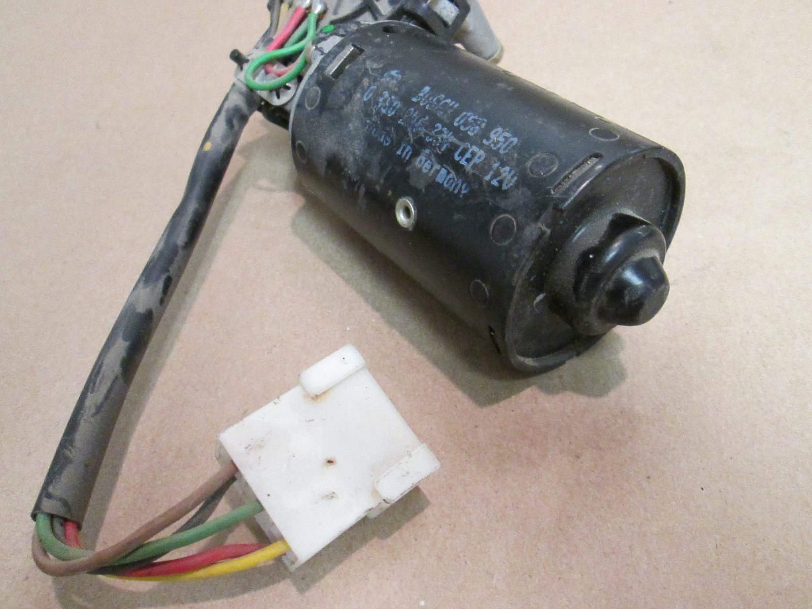 Ferrari 355, Motor For Windshield Wiper # 157752 / 157751