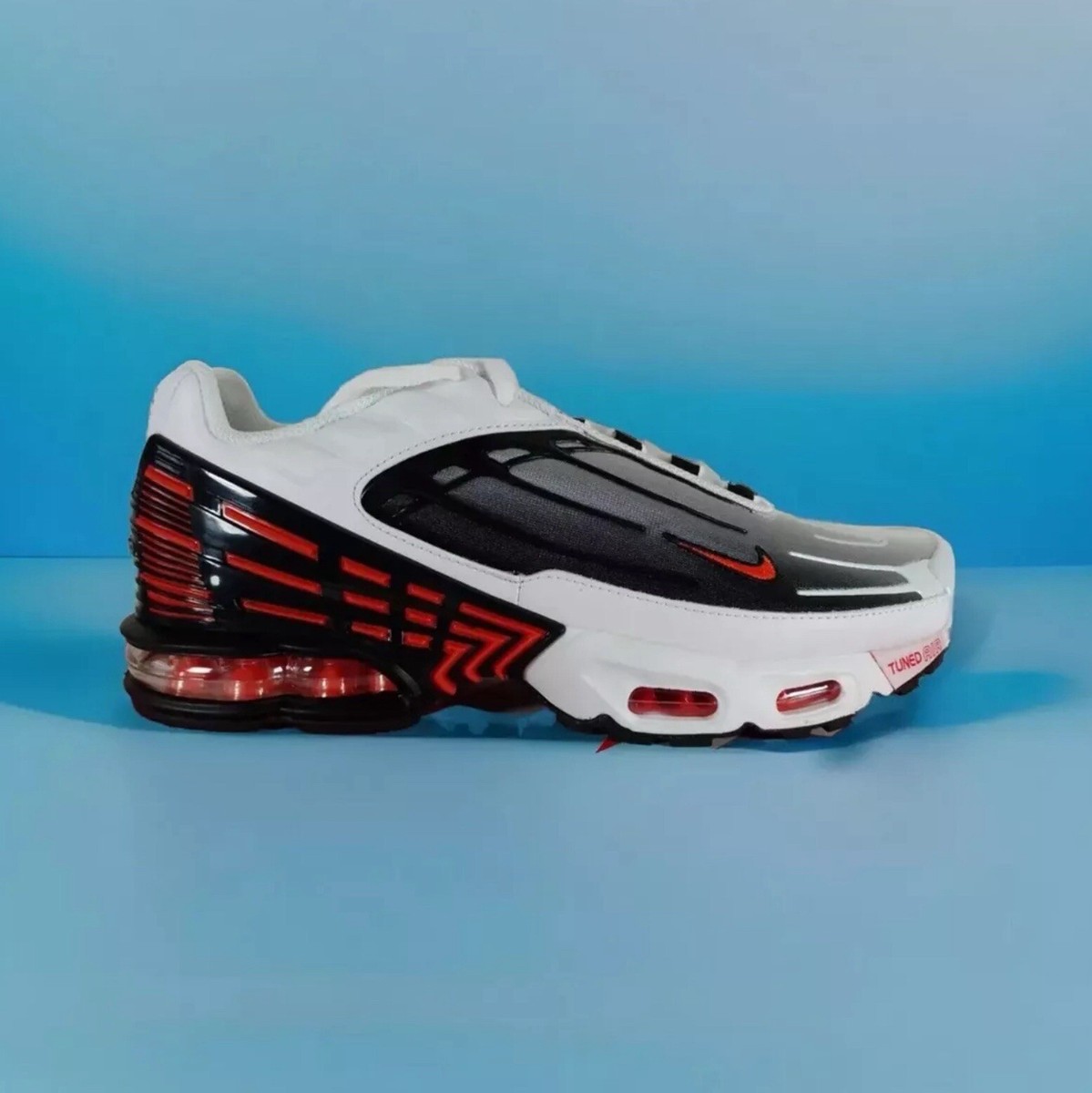 NIKE AIR MAX PLUS TN SIZE UK EUR 45 White Team Orange