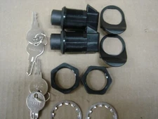 Harley Davidson FXDP Police Saddlebag TWO Keyed Alike Push Buttons 90279-01 copy