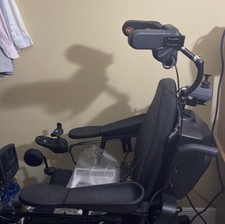 1500- 2000 NEGOTIABLE USED BLUE QUICKIE QM 710 POWERWHEELCHAIR