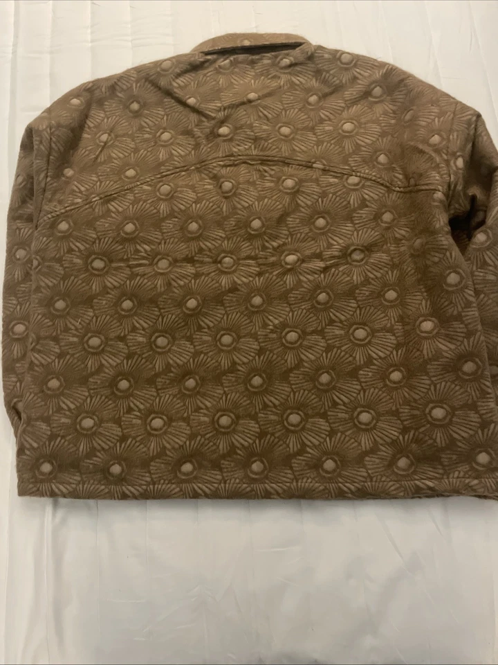 Honor The Gift  - Tan Floral Cover Cover Shirt XL - Russell Westbrook Brand - Image 3 of 3