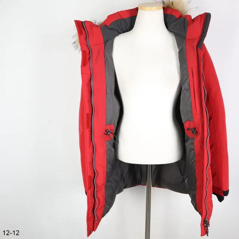 146 Discovery Women's Down Padding Jacket - Size … - image 4