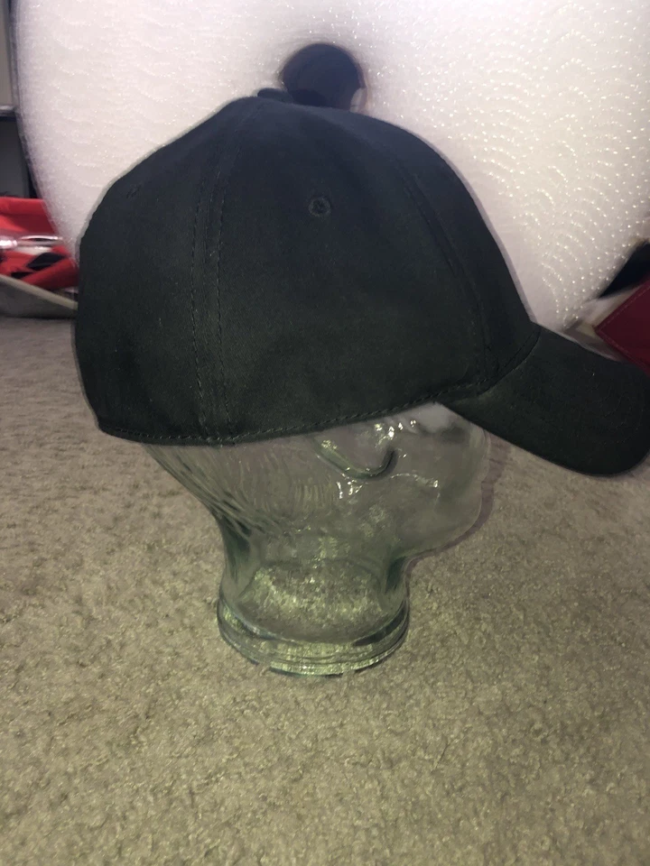 De Colección Y2K MMA Elite Gorra Sombrero Negro Ajustado Rojo Costura Apliques Cruz Grunge Nuevo de Lote Antiguo Foto 4 de 4