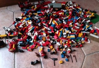 VINTAGE LEGO LOT 2 2KG chevaiers espace etc..