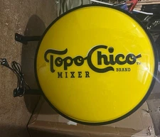 Topo Chico Brand Mixer Light Up Round Wall Mounted Walk Sign 24” x 20” New Box